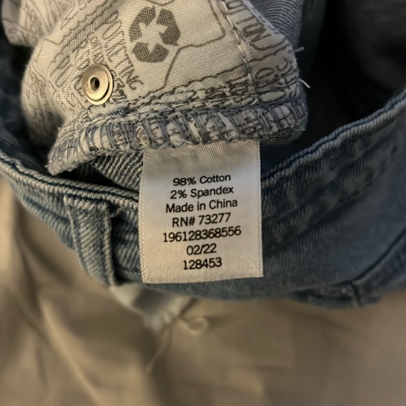 SO Goods For Life Shortie Mixed Denim Jean Shorts - Picture 5 of 6